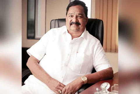 Handlooms Minister R Gandhi  (File photo)