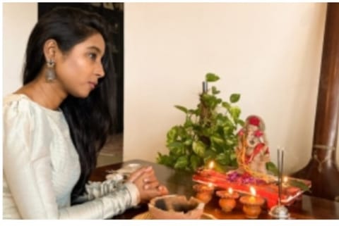 Shilpa Rao celebrating Ganesh Chaturthi (Source: IANS)