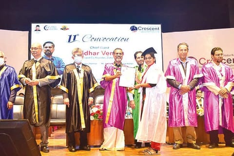 Sridhar Vembu presenting the degrees to the students at BSACIST?s 11th Convocation.
