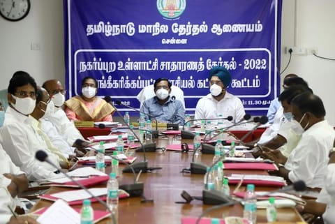 Palanikumar, Gagandeep Singh Bedi during a meeting on polls