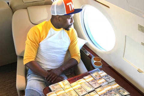 Mayweather on his jet
