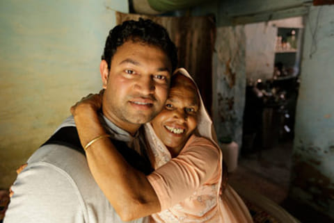 Saroo Brierley and his mother