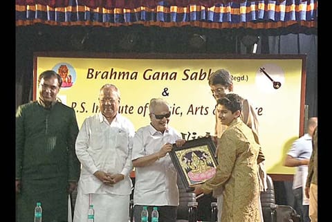Sanjay, sishya of N Ravikiran (L), had his debut concert on Sunday