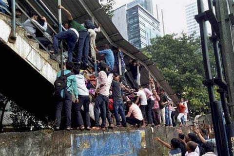 Elphinstone Road station