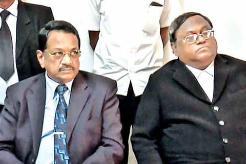 Justice S Rajeswaran (left) addressing reporters in Salem on Thursday
