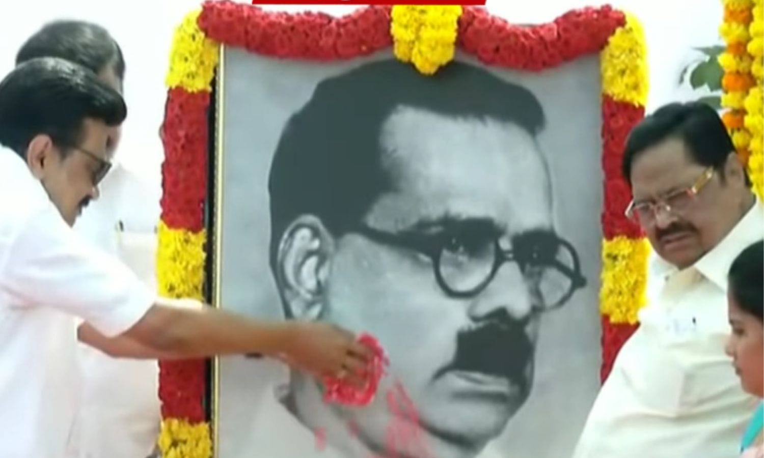 CM Stalin pays floral tribute to poet Bharathidasan on his birth ...