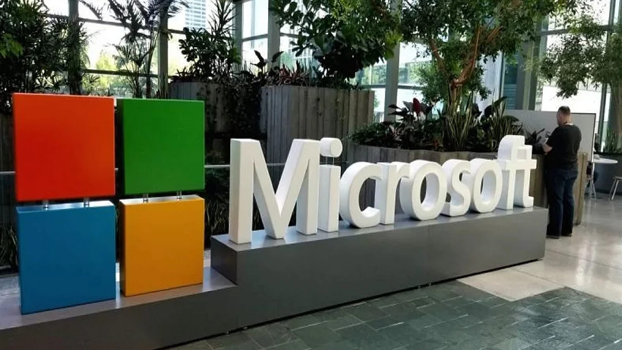 Microsoft announces sign language view for Teams