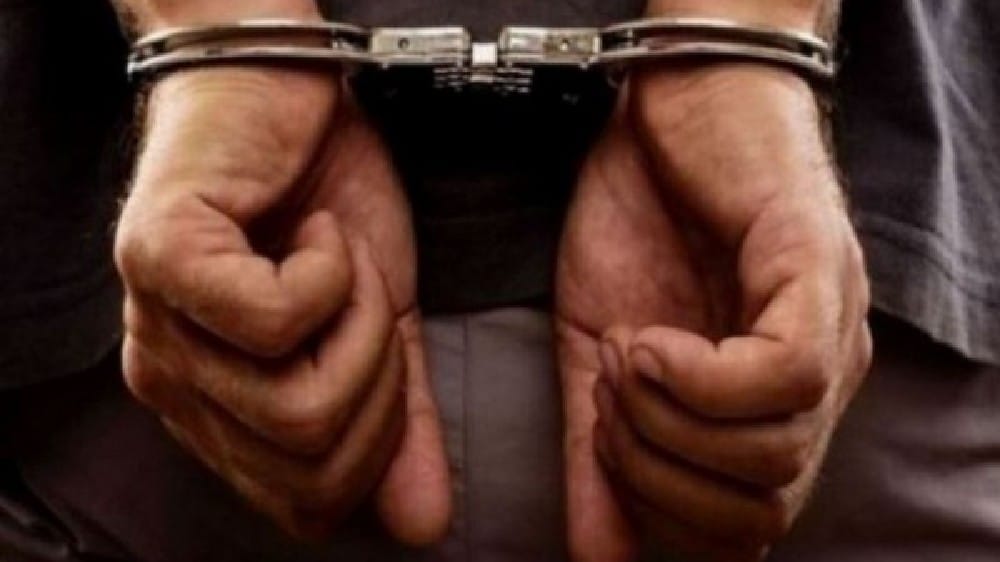 Three held for duping 32 students in Canada, US
