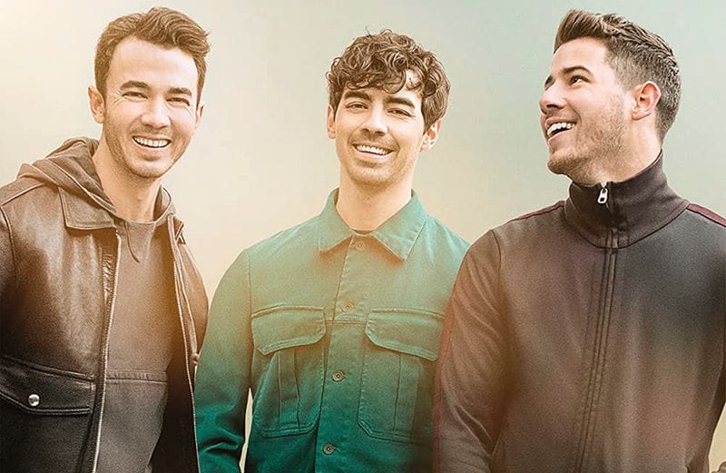 Jonas Brothers in Chasing Happiness