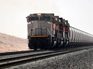 Etihad Rail urges industries to shift long-haul freight from roads to rail