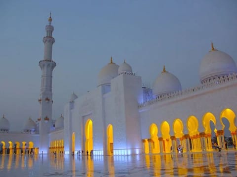 The Sheikh Zayed Grand Mosque in Abu Dhabi