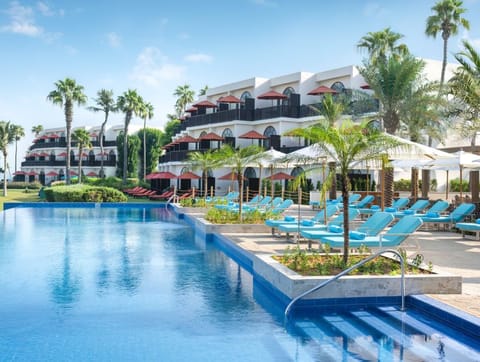Some of the family-friendly staycation packages available this Eid, including added perks like discounted dining, free theme park tickets, and more.
(JA Palm Tree Court Tamr Pool)