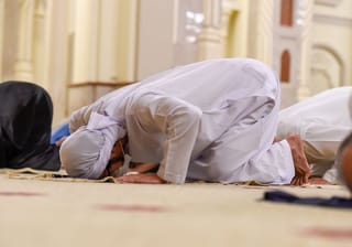 Kuwait prepares 1,700 mosques to welcome worshippers during Ramadan