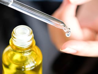7 best Vitamin-C serums for glowing and radiant skin in the UAE, 2025 