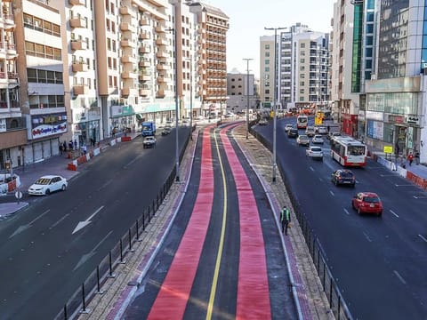 The 'bus only' lanes are clearly marked with a red strip running right in the middle of the lane.