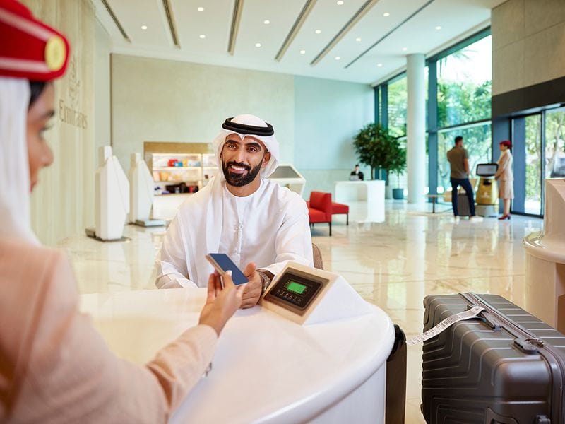 Stock - Emirates check-in