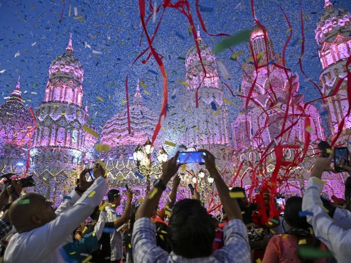 Copy of NAT 231018 GLOBAL VILLAGE ARAMZAN 1 [1]-1697647331053