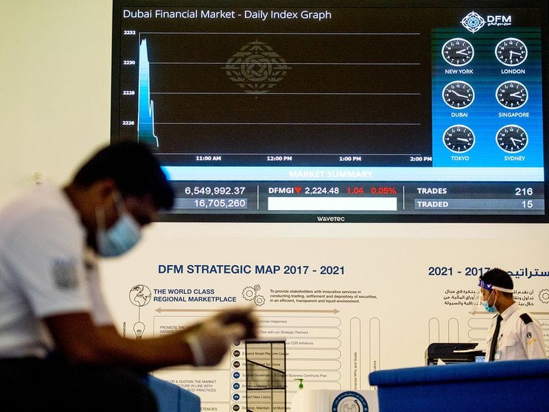 Stock DFM Dubai stock market traders