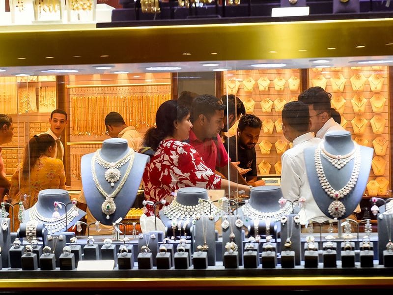 STOCK Gold souq Dubai / gold / sales