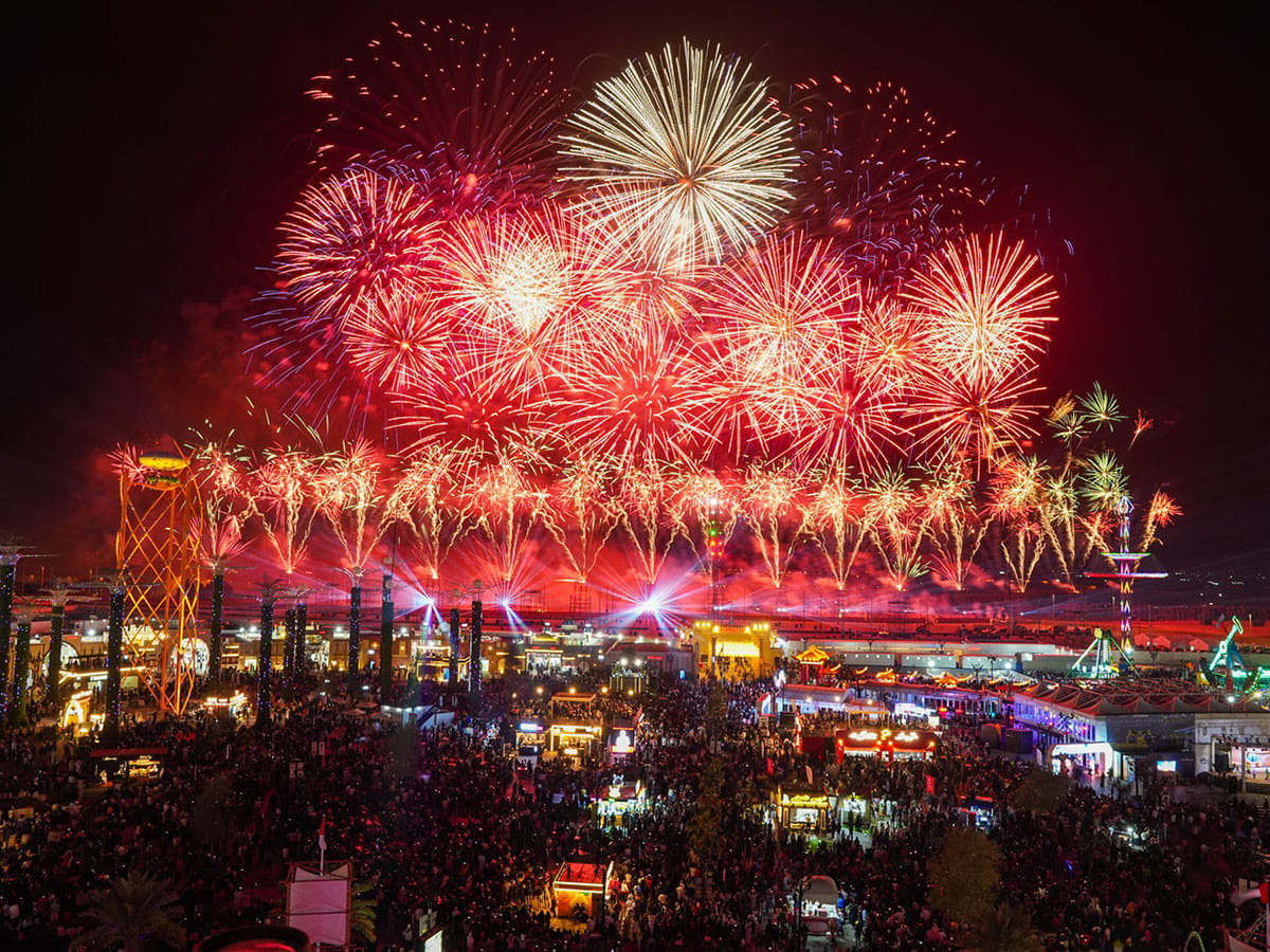 Celebrate Eid Al Fitr with stunning fireworks in Abu Dhabi and Dubai