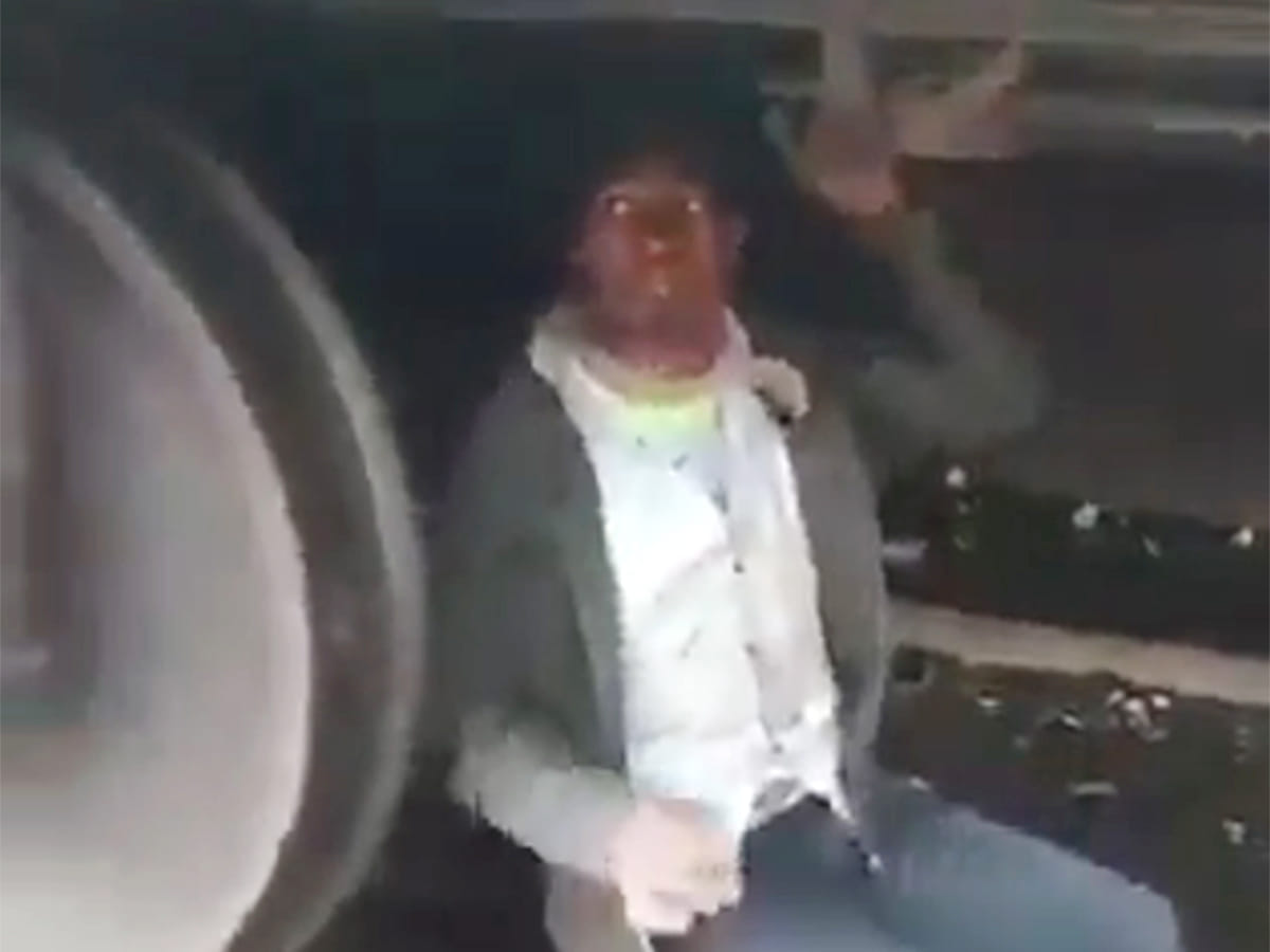 Upon questioning, the man admitted to boarding the train at Itarsi without a ticket. With no money to pay for his journey, he resorted to the life-threatening decision to cling to the train’s undercarriage.