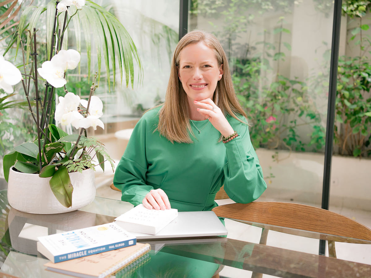 Shelley Bosworth, 43, left a two-decade-long career in retail and hospitality to coach businesswomen and female entrepreneurs. Last year, she relocated her UK-born business to Dubai and achieved $100,000 in revenue within her first year. 