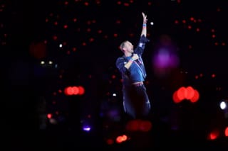 Coldplay kicks off Abu Dhabi concert with style and spectacle