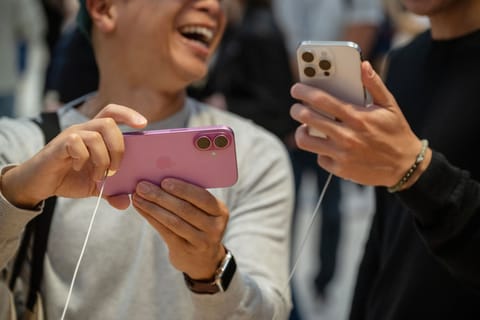 Apple iPhone 16 smartphones