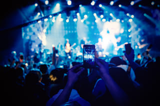 7 best sweatproof beauty and skincare essentials for your next UAE concert, gig, or festival in 2025
