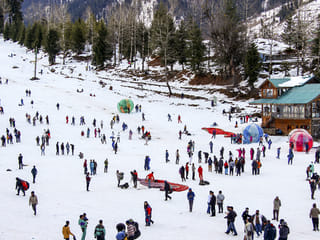 Winter travel cheat sheet: Best days to save, busiest to avoid for UAE travellers