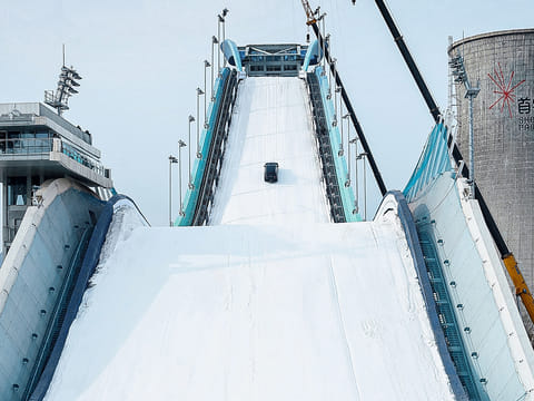 EXEED ET REEV 4WD conquers 37.82° snow slope challenge; shatters Audi's record 