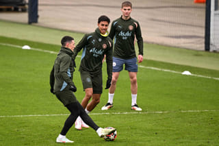 Manchester City sign teenage Brazilian defender Vitor Reis