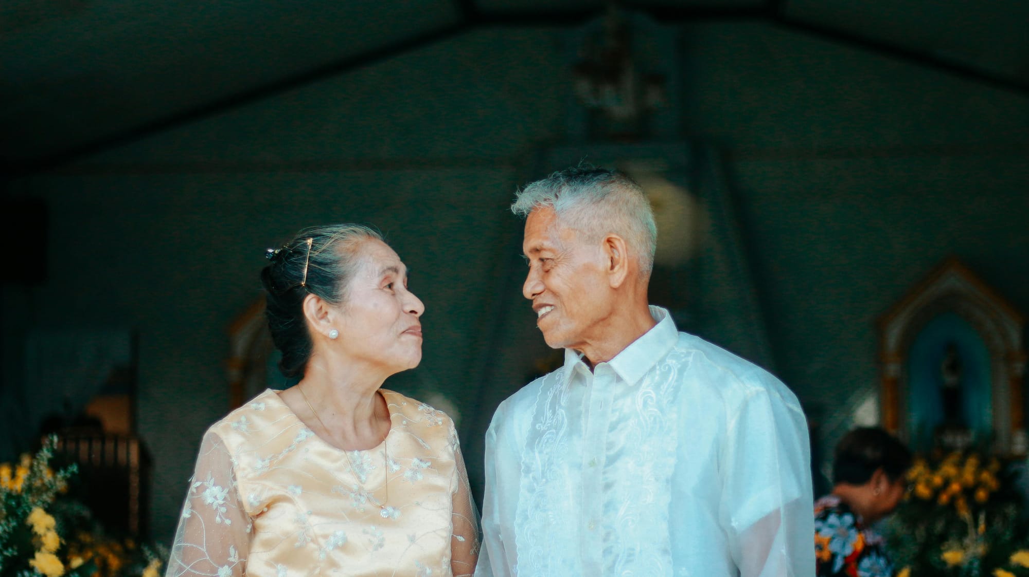 An elderly Filipino couple. 