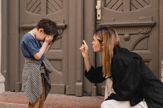'Quit crying' and 5 other harmful phrases to avoid with children: How words shape mindset and what to say instead 