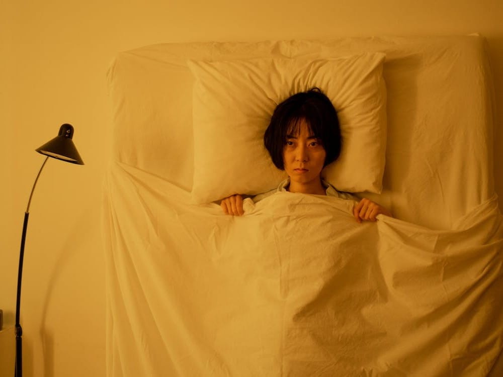When we sleep, our brains don’t simply shut off. Instead, they embark on a process of sorting, consolidating, and reconstructing memories.