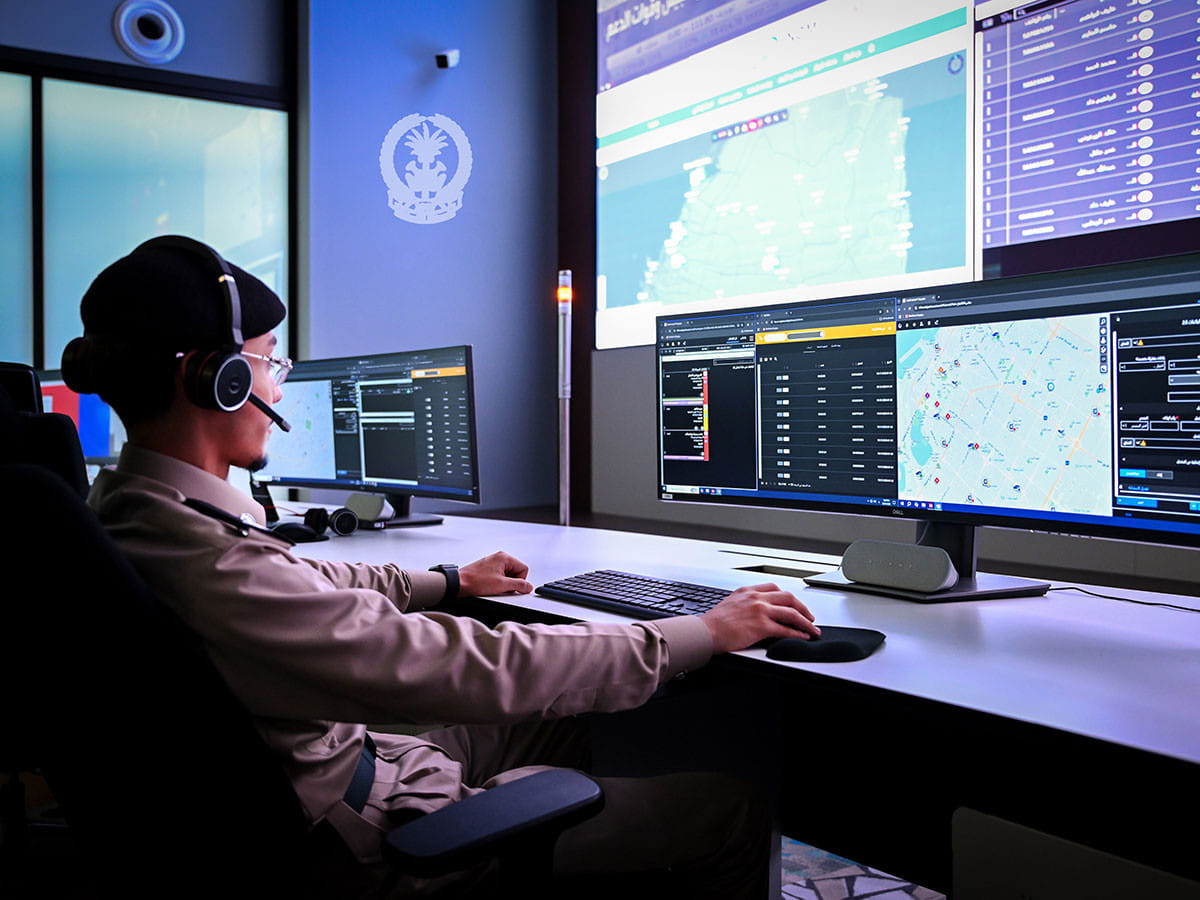 Sharjah Police Operations Centre calmed the distressed driver