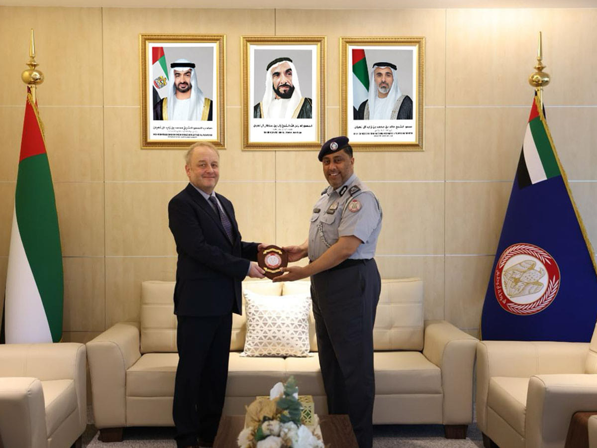 Major General Thani Butti Al Shamsi, Director of the Saif Bin Zayed Academy for Police and Security Sciences, honouring Professor Peter Kawalek, Head of the Academic Group for Information Management and Artificial Intelligence at Loughborough University, UK