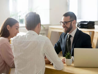 How non-residents can open a bank account in the UAE: A complete guide