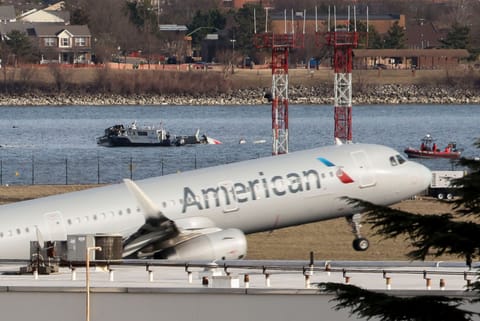 Mid-air collision at Washington DC’s Reagan Airport suspended all flights.