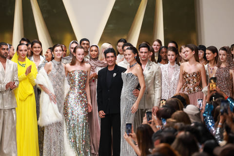 Manish Malhotra with Brazilian model Adriana Lima who was a show stopper at his Dubai Fashion Week grand Finale 