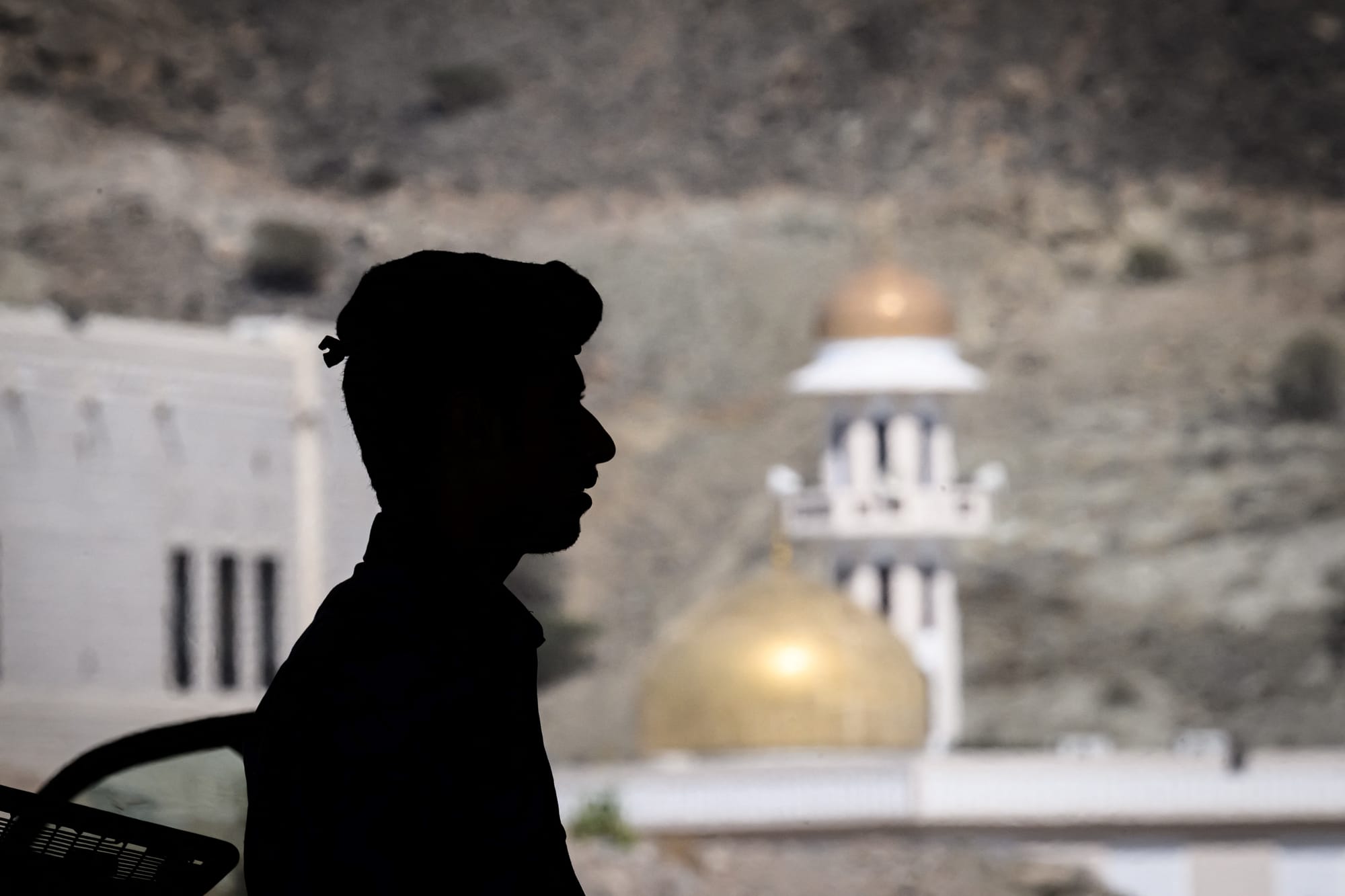 Oman bans under-21 domestic workers under sweeping labour reforms