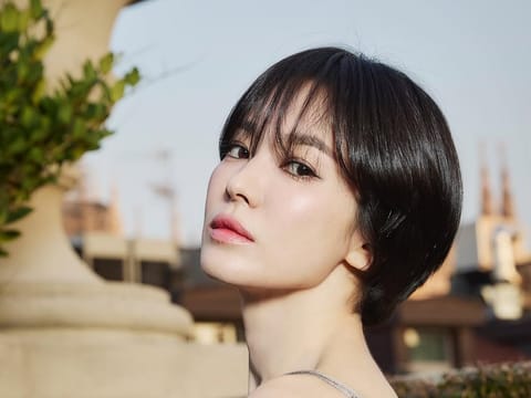 Song Hye-kyo has always been candid about her beauty routines: It involves a mask of milk, honey and eggs 