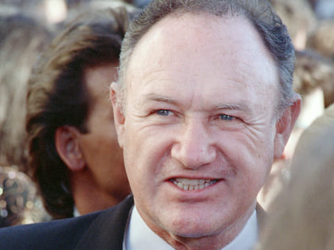 US actor Gene Hackman arrives at the Shrine Auditorium on March 29, 1989 to attend the 61st Annual Academy Awards in Hollywood.