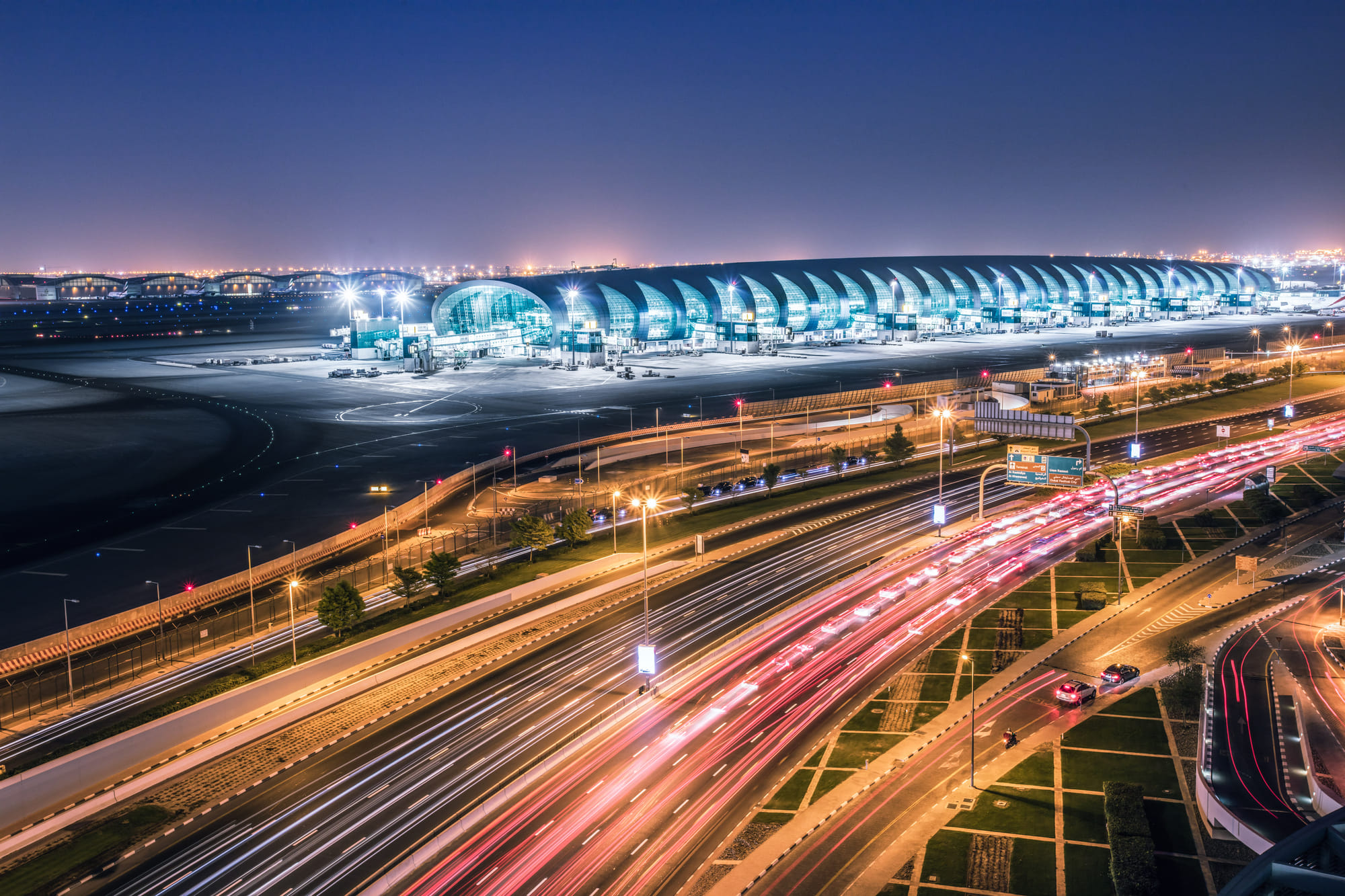 Traveling through DXB this weekend? With over 3.6 million passengers expected, Dubai International Airport (DXB) is set for one of its busiest periods. 