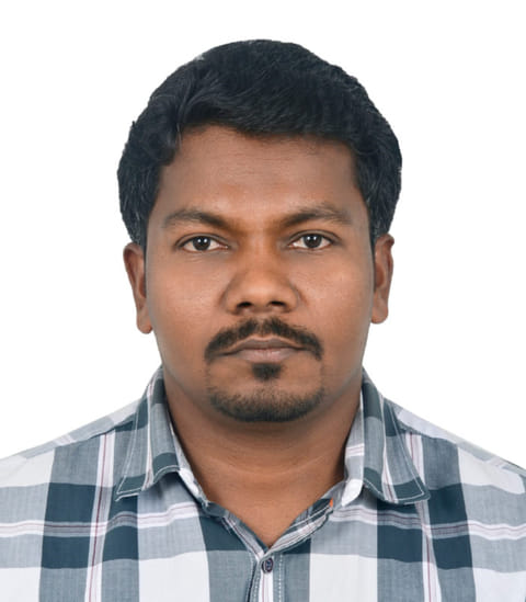 Lucky winner Babulingam Paul Thurai.