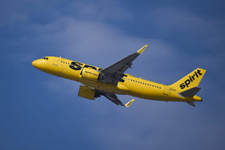 Autopilot fails, forcing emergency landing of plane carrying 182 passengers