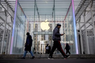 Apple airlifted 600 tonnes of iPhones to beat Trump tariffs: Report 