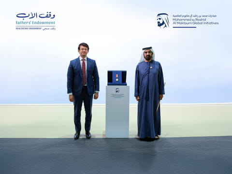 Shaikh Mohammad Bin Rashid Al Maktoum, Vice President and Prime Minister ofthe UAE and Ruler of Dubai with Masih Imtiaz, CEO, Imtiaz Developments, during the awards ceremony