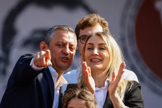 Turkey opposition presses protests as Swedish reporter jailed