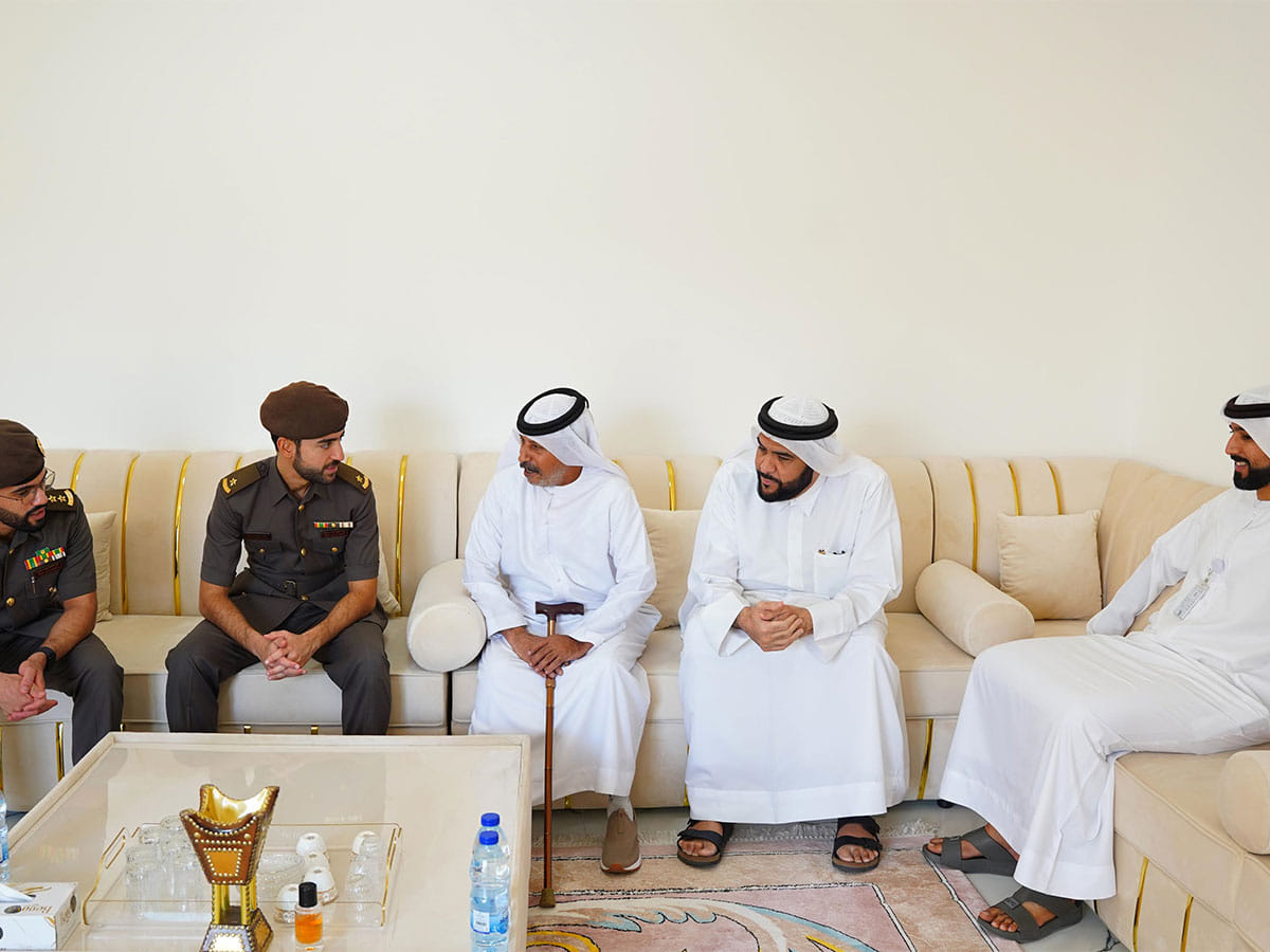 GDRFA officials surprised elderly Emirati citizens living alone in Dubai with Eid treats.
